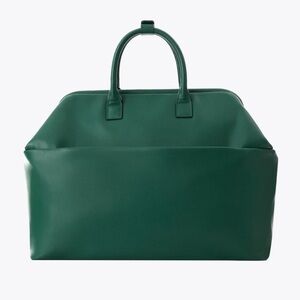 Beis weekender WICKED 
MISSING cardholder